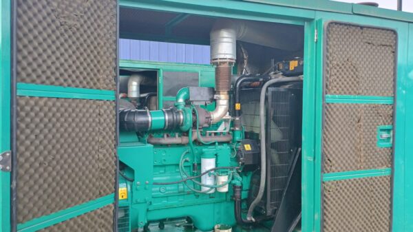 MOTOR CUMMINS MODELO C250D6